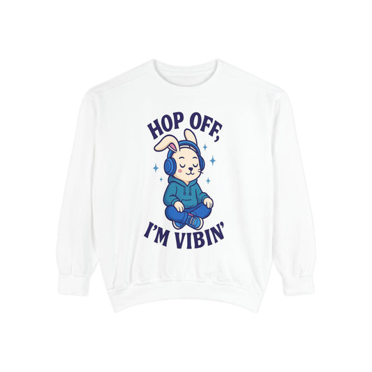 Vibin' Bunny Sweatshirt, Cozy Unisex Sweatshirt, Perfect Gift for Music Lovers, Casual Layering for All Seasons, Fun and Playful Apparel